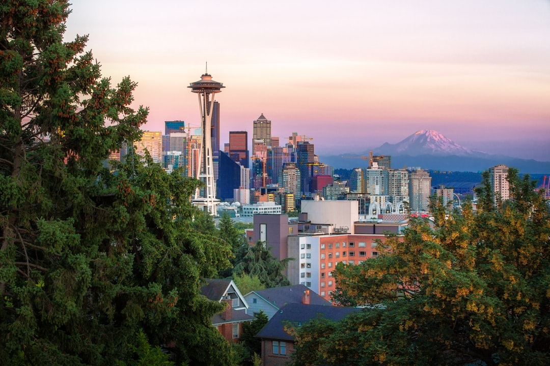 How to Hire a Seattle General Contractor