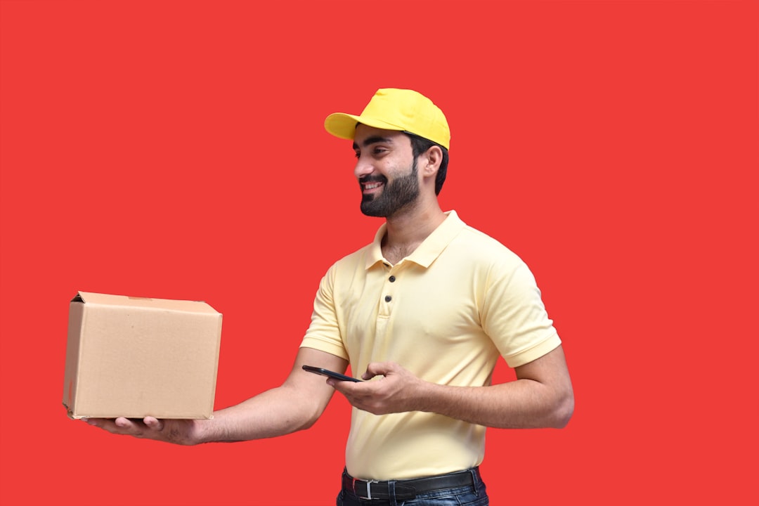 Last-Mile Delivery for Small Ecommerce Brands
