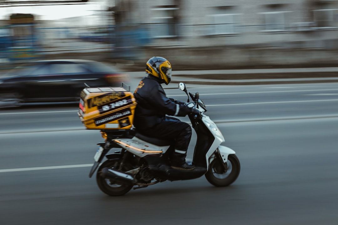 Last-Mile Delivery for Small Ecommerce Brands